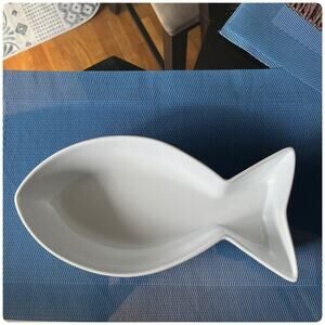Cordon Bleu White Fish Shaped Microwave Serving Dish